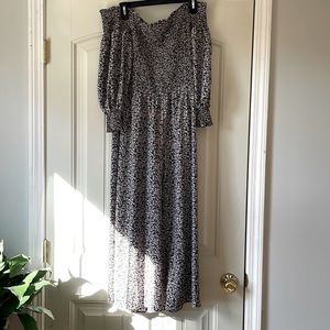 Cute 1. State floral off-the-shoulder romper